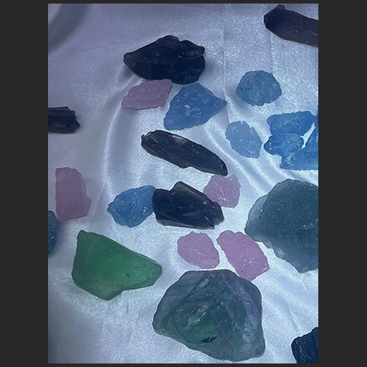 各种的水晶原石来了