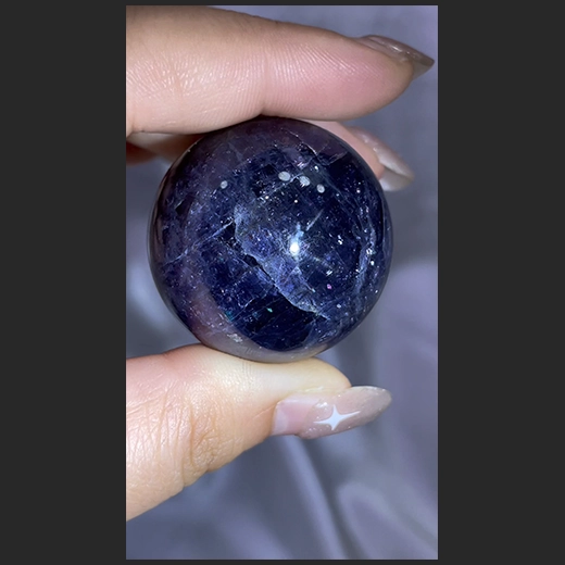 航海球球—血滴堇青石