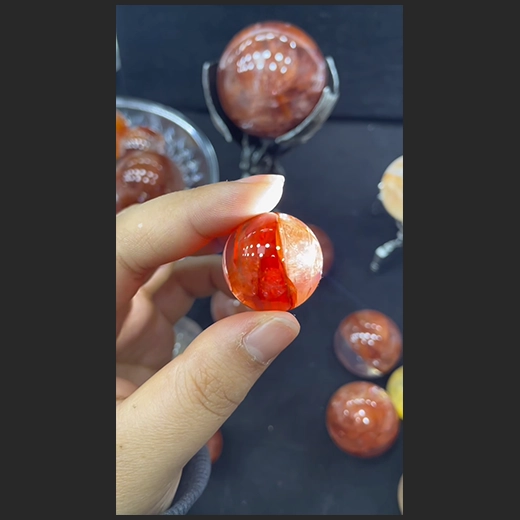 ⬆️🆕啦🥰新一批的胶花球球到啦💕