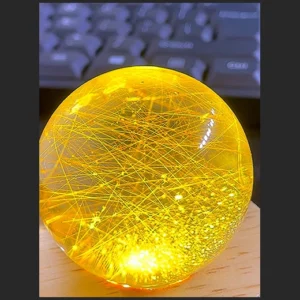 骸骨发晶散发着令人着迷敬畏的气息