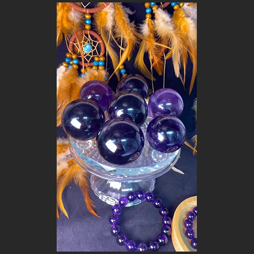 神秘光辉：紫水晶球的奇幻魅力